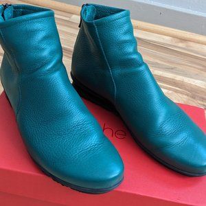 Made in France Arche Baryky Leather Bootie, Green, Size 38